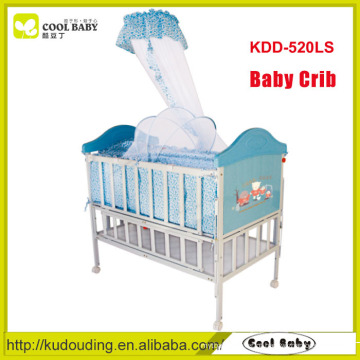 China fabricante NOVO design berço do bebê de ferro com mosquito net bebê cama pode ser estendido